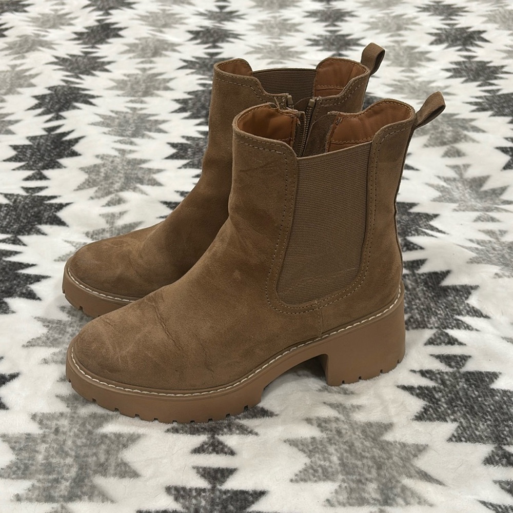 Universal Thread Booties